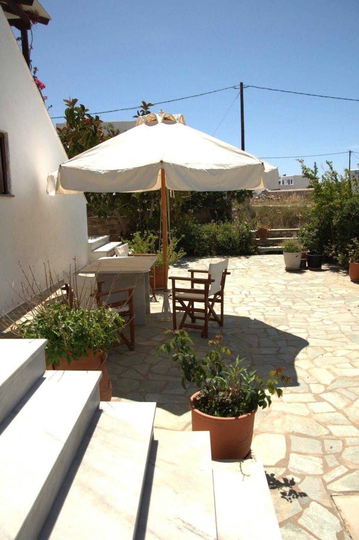 Michalis Apartments Near The Beaches With Sea View Párosz Kültér fotó