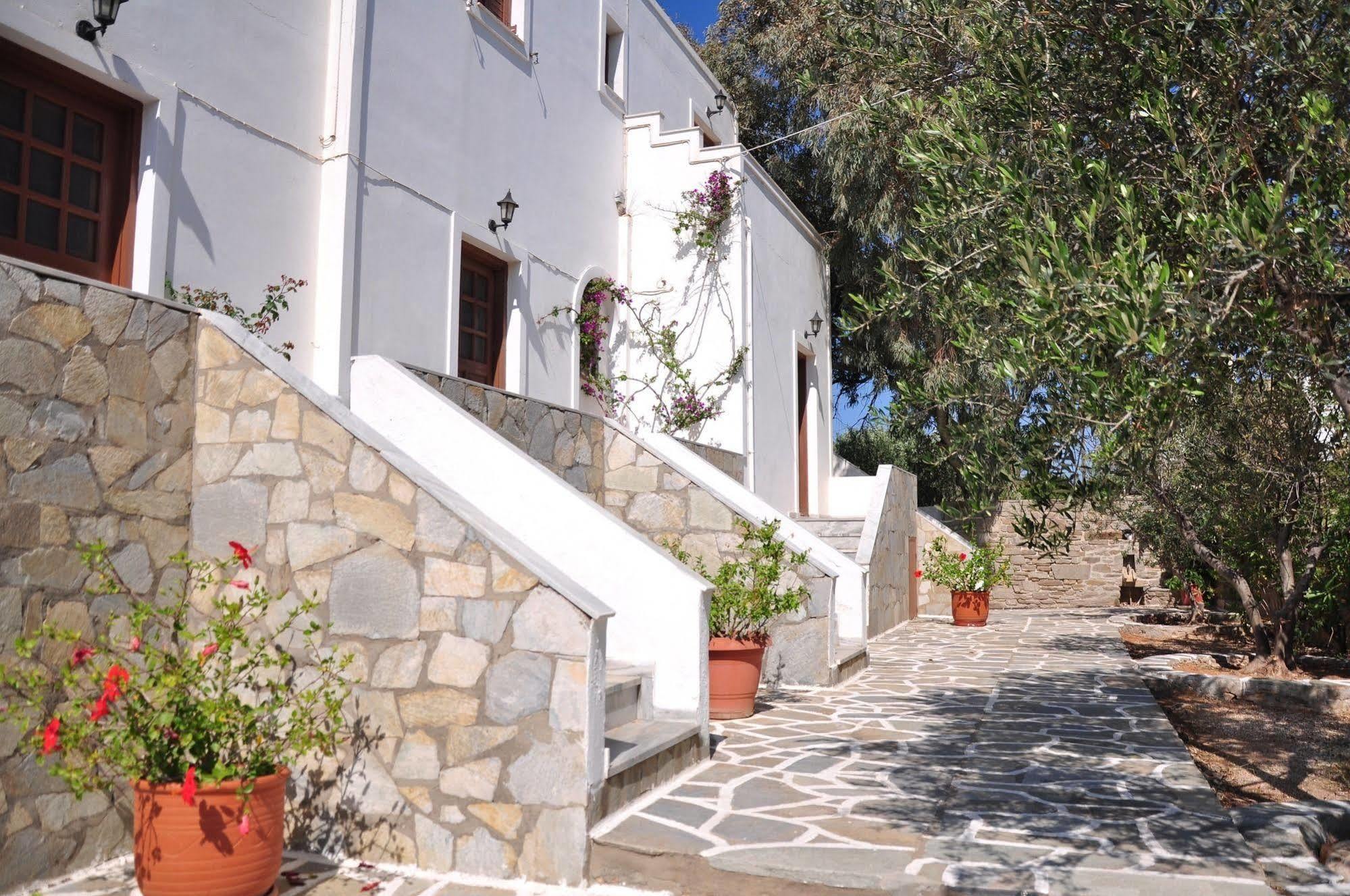 Michalis Apartments Near The Beaches With Sea View Párosz Kültér fotó