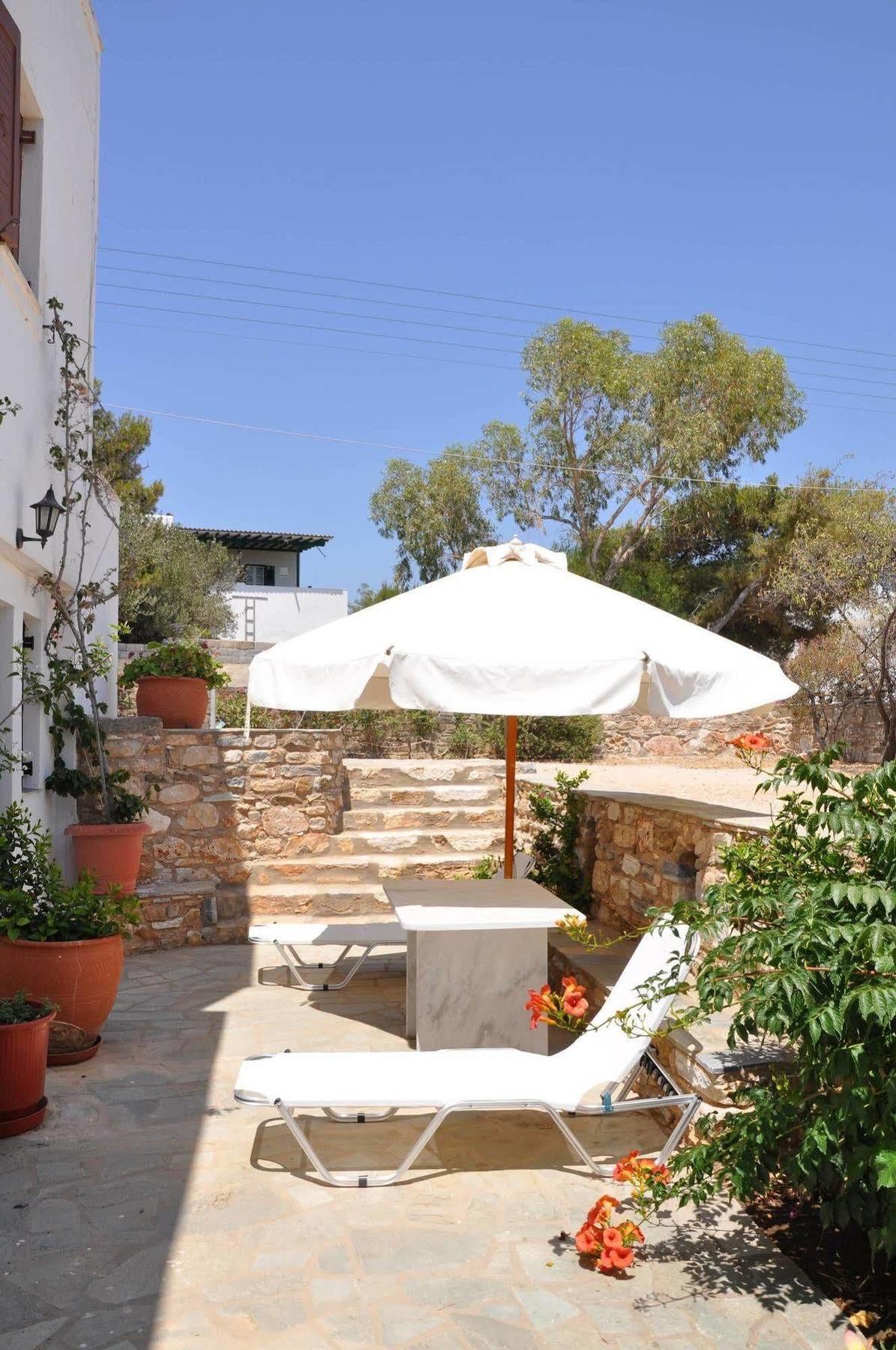 Michalis Apartments Near The Beaches With Sea View Párosz Kültér fotó